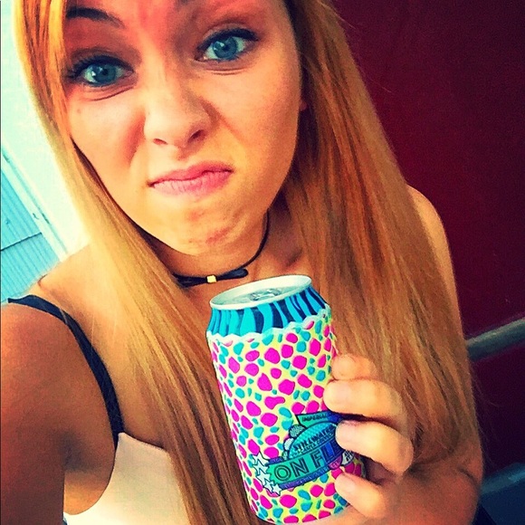 Meet your Posher, Shellby - Picture 1 of 1